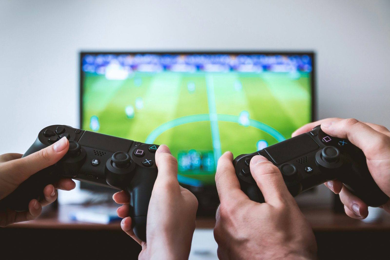 From Stadium Roars to Discord Pings: Why Sports Fans Drift into Gaming Circles
